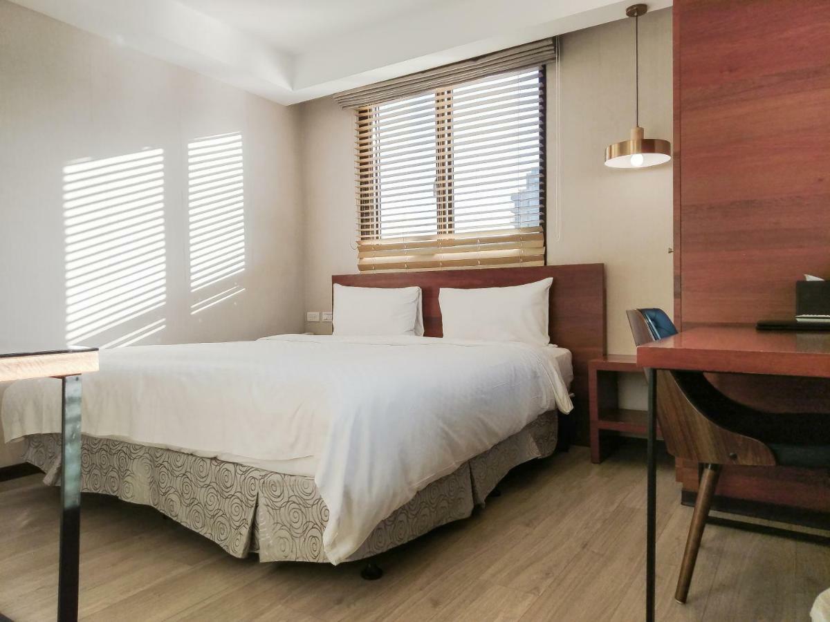 Lan Ting Business Inn Тайбэй Экстерьер фото